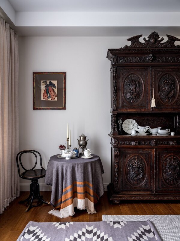 Antique sideboard in a modern interior