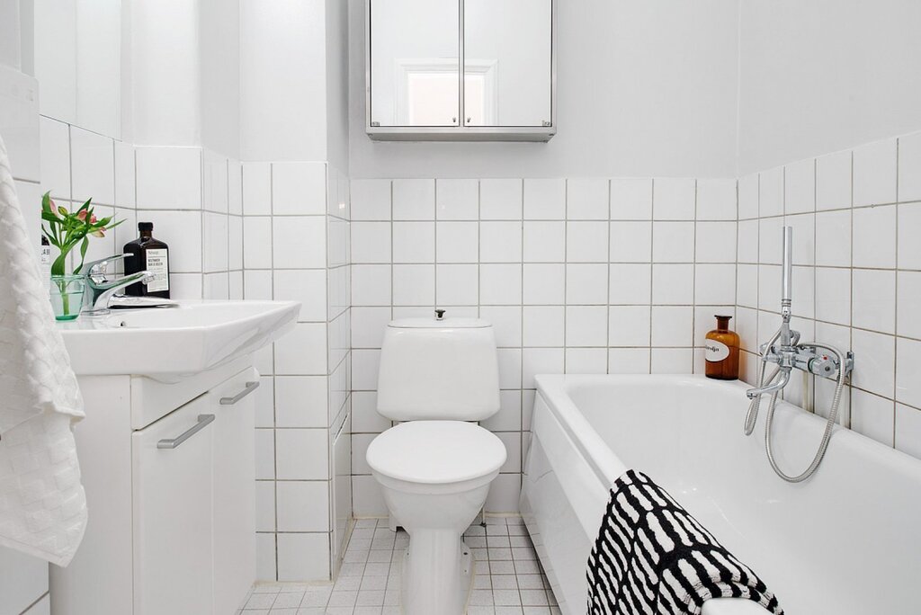 White ceramic tile