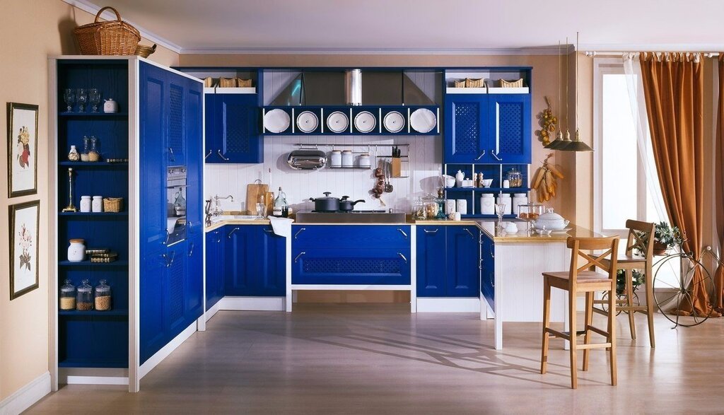 Бело голубой кухонный гарнитур