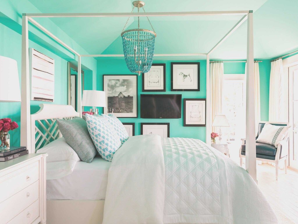 Turquoise bedroom