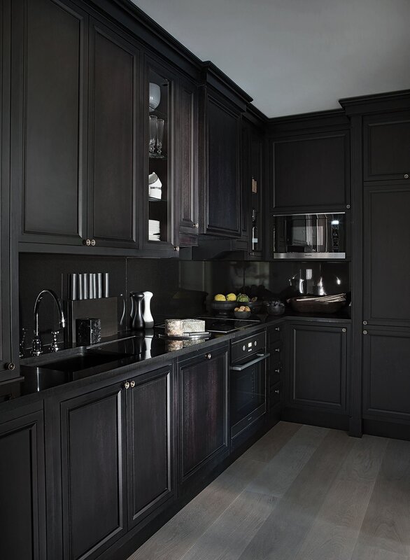 Black kitchens