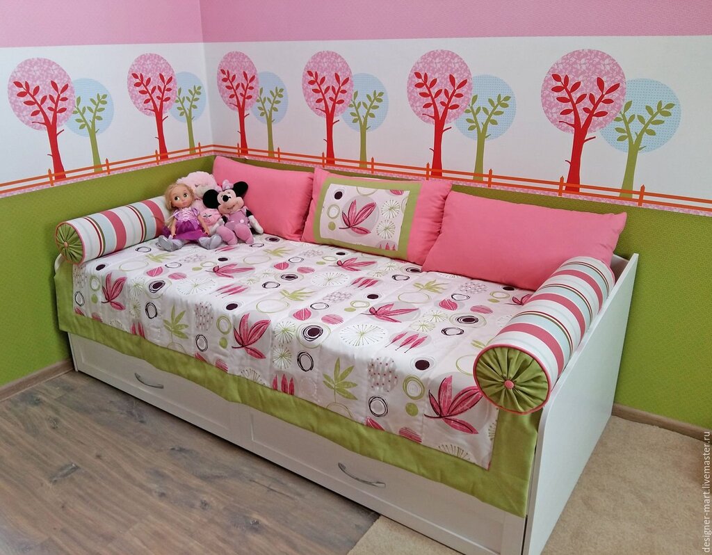 A small sofa for the children's room