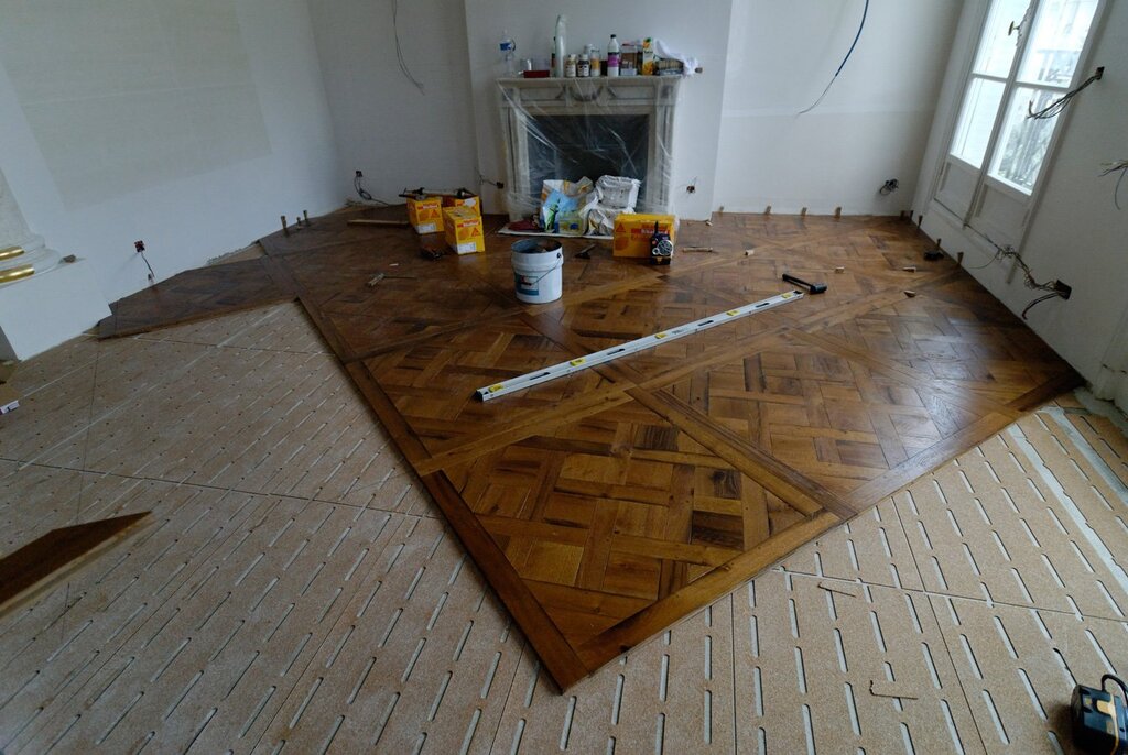 Plywood under laminate