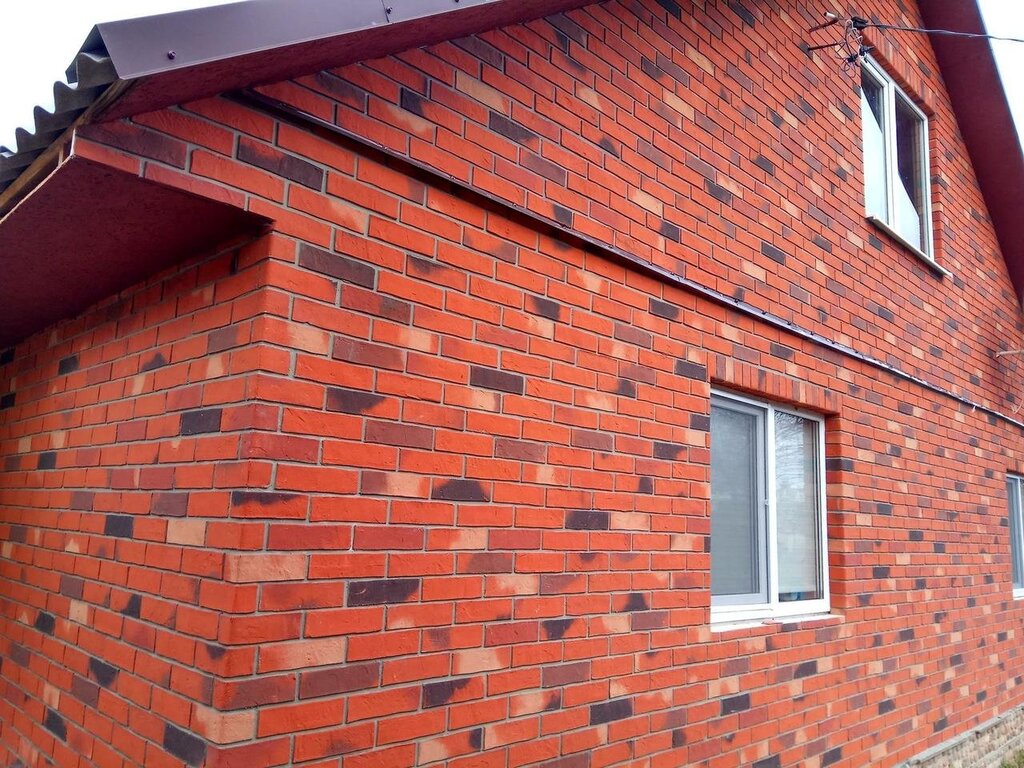 Flexible brick facade