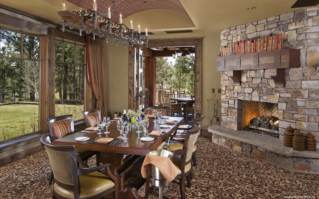 Living-dining room in a country house