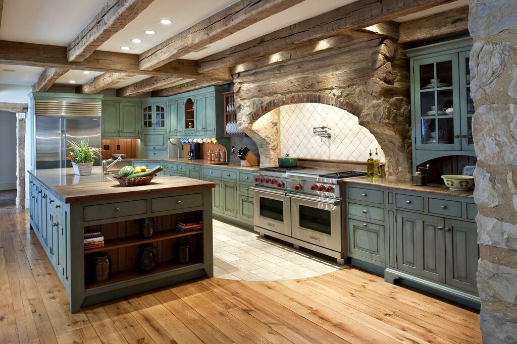 Интерьер кухни в деревянном доме 35 фото