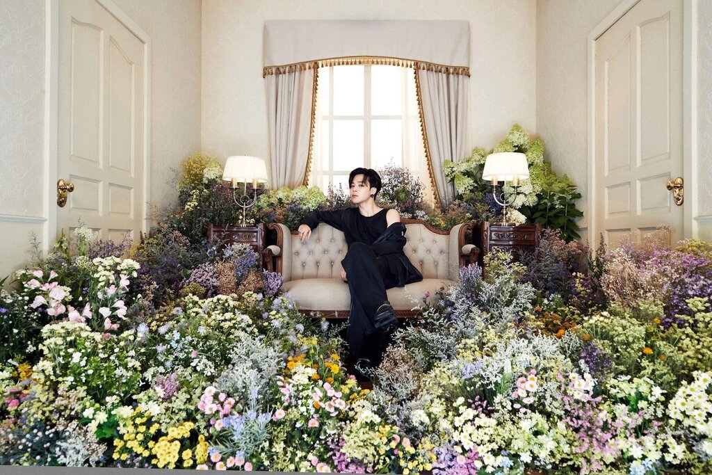 Комната с цветами
