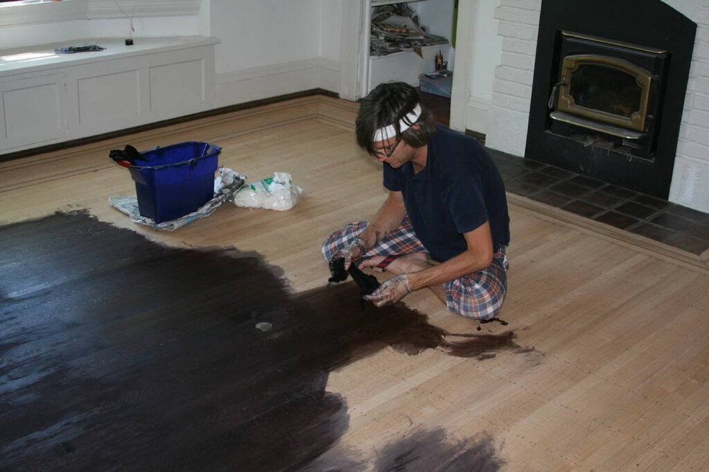 Paint for wooden floor