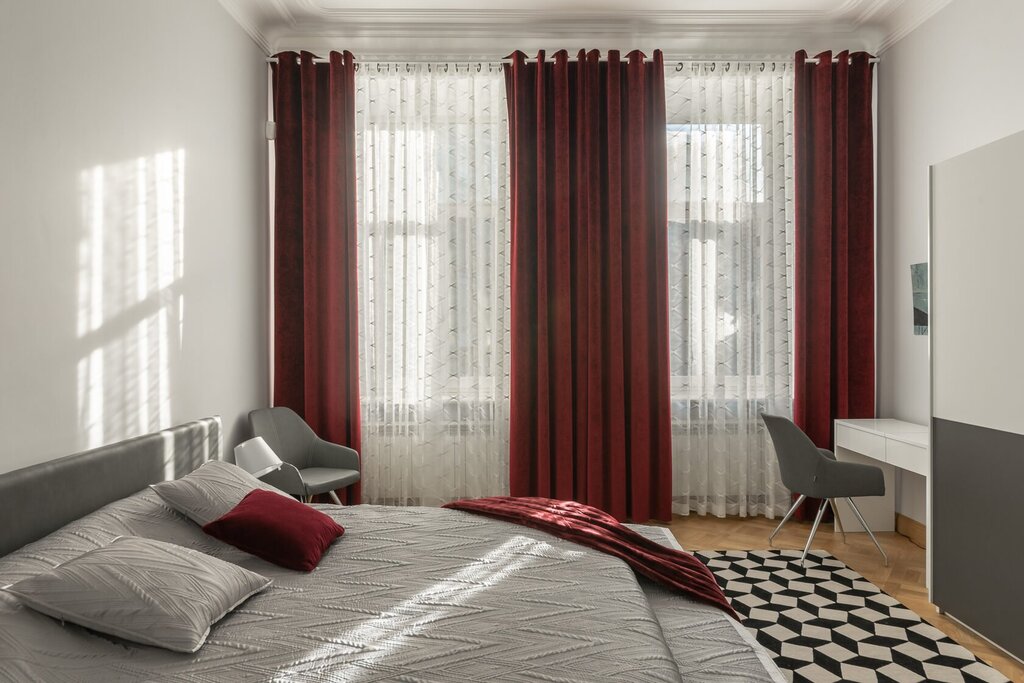 Red curtains in the bedroom