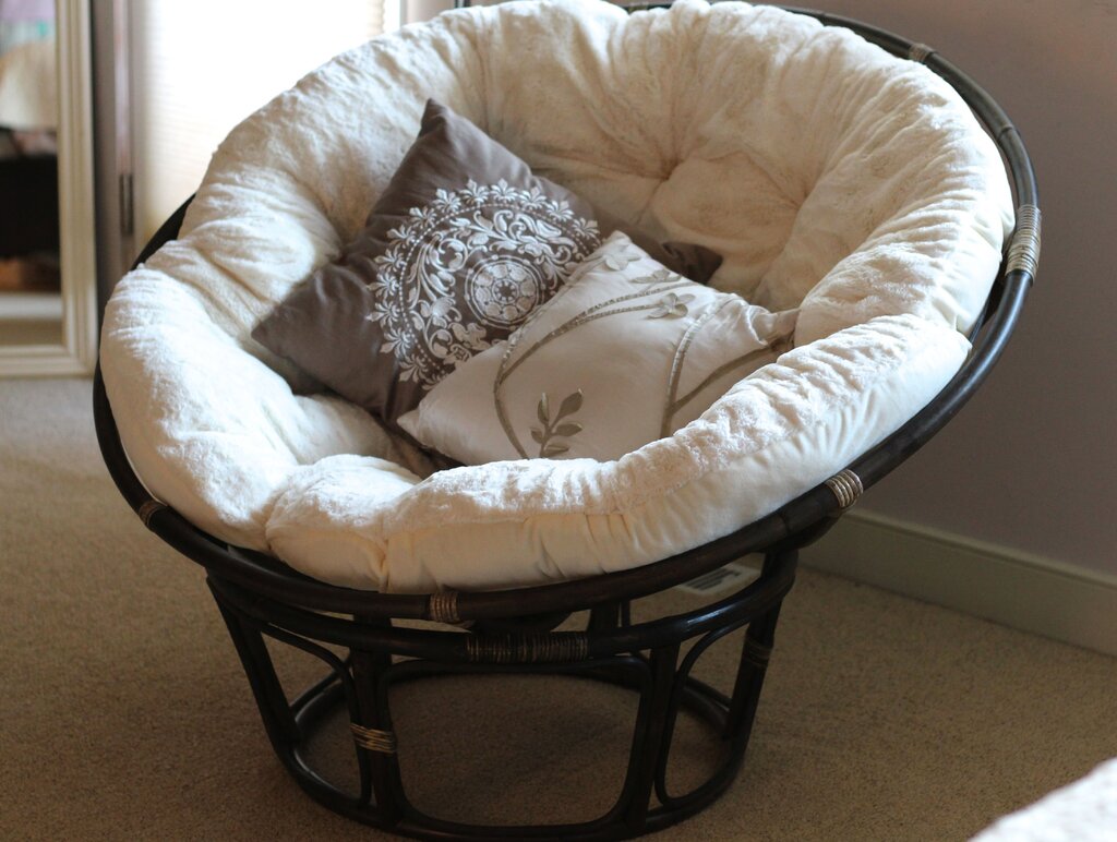 Papasan chair