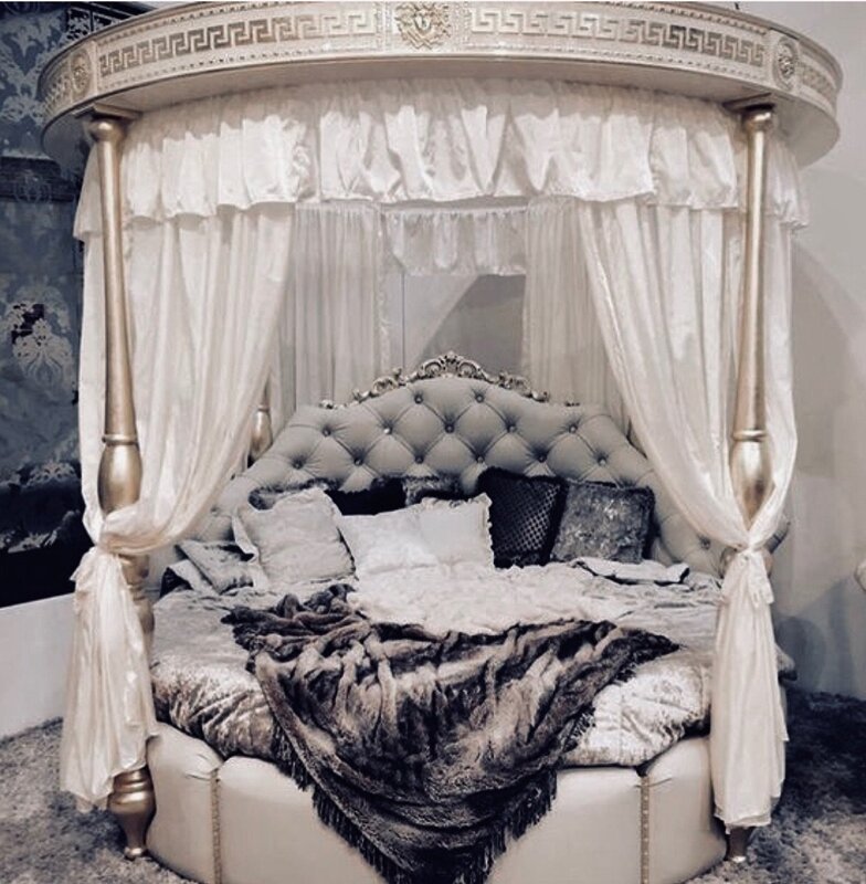 Кровать с балдахином для девочки