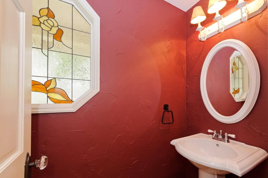 Latex paint for bathroom walls