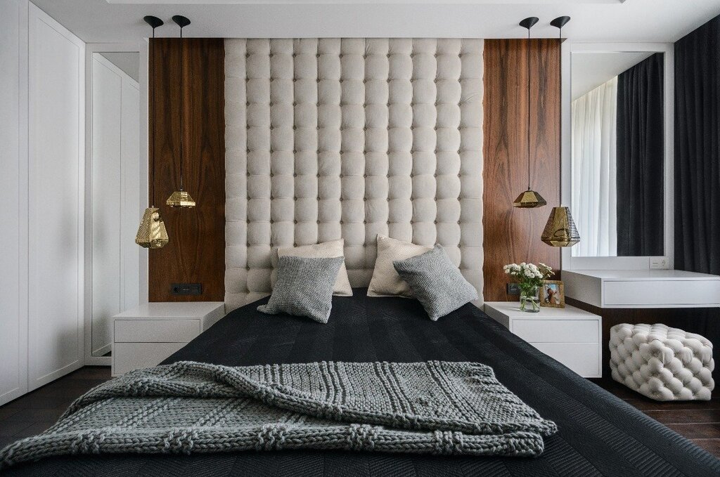 Soft wall panels for the bed