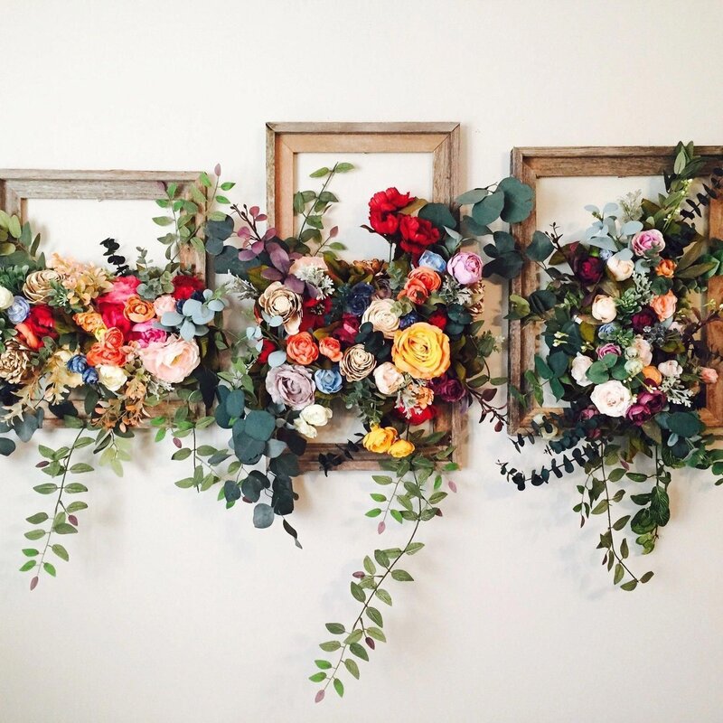 Wall decor made of artificial flowers