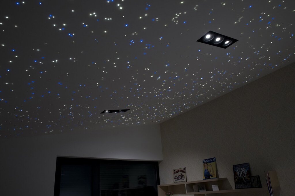 Натяжной потолок звёздное небо с подсветкой