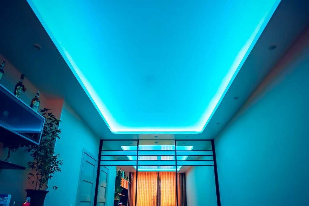 Neon ceiling lighting