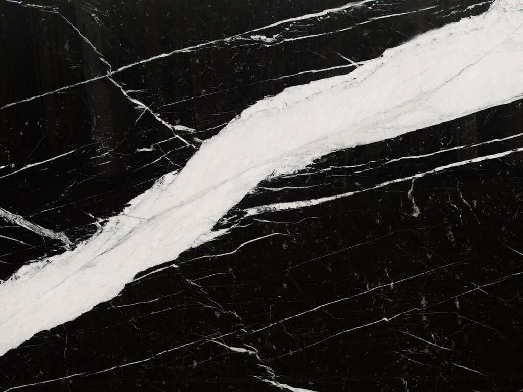 Nero Marquina marble