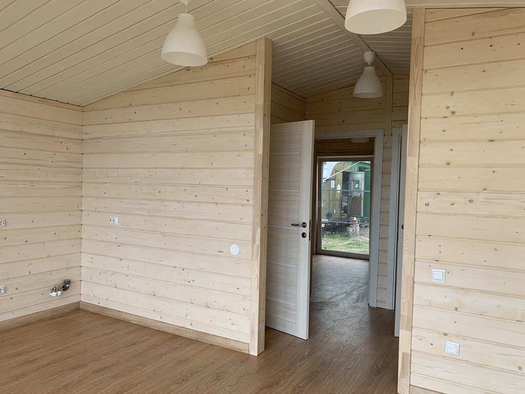Отделка деревянного дома внутри имитацией бруса