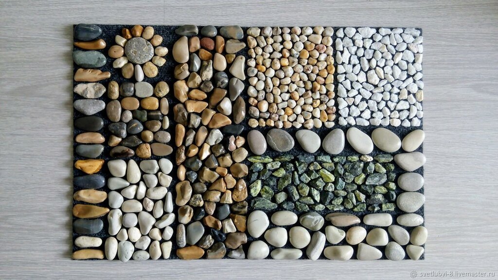 A panel made of pebbles