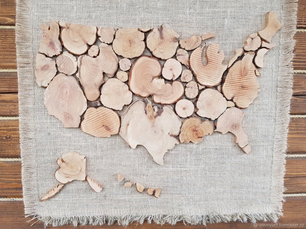 Panel made of wood slices