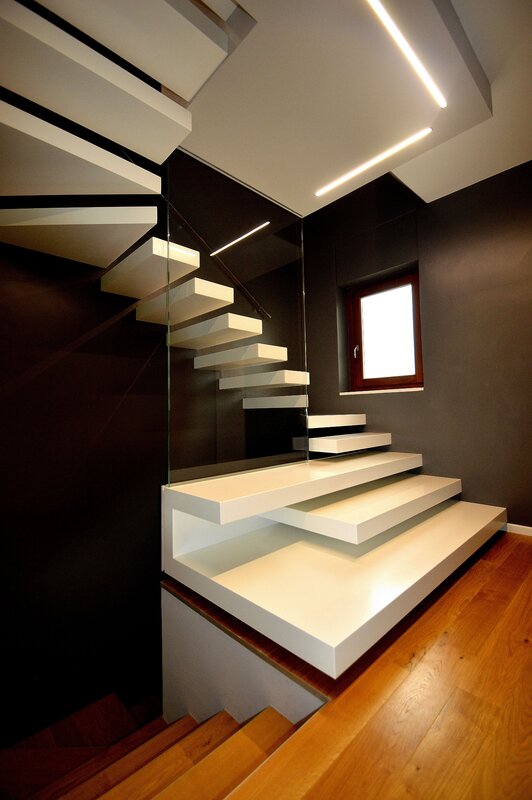 Floating staircase in a private house