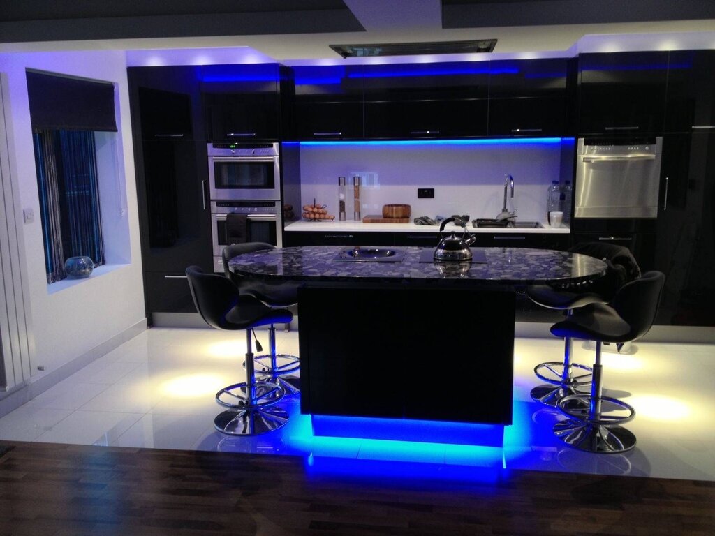 Подсветка стола на кухне 21 фото