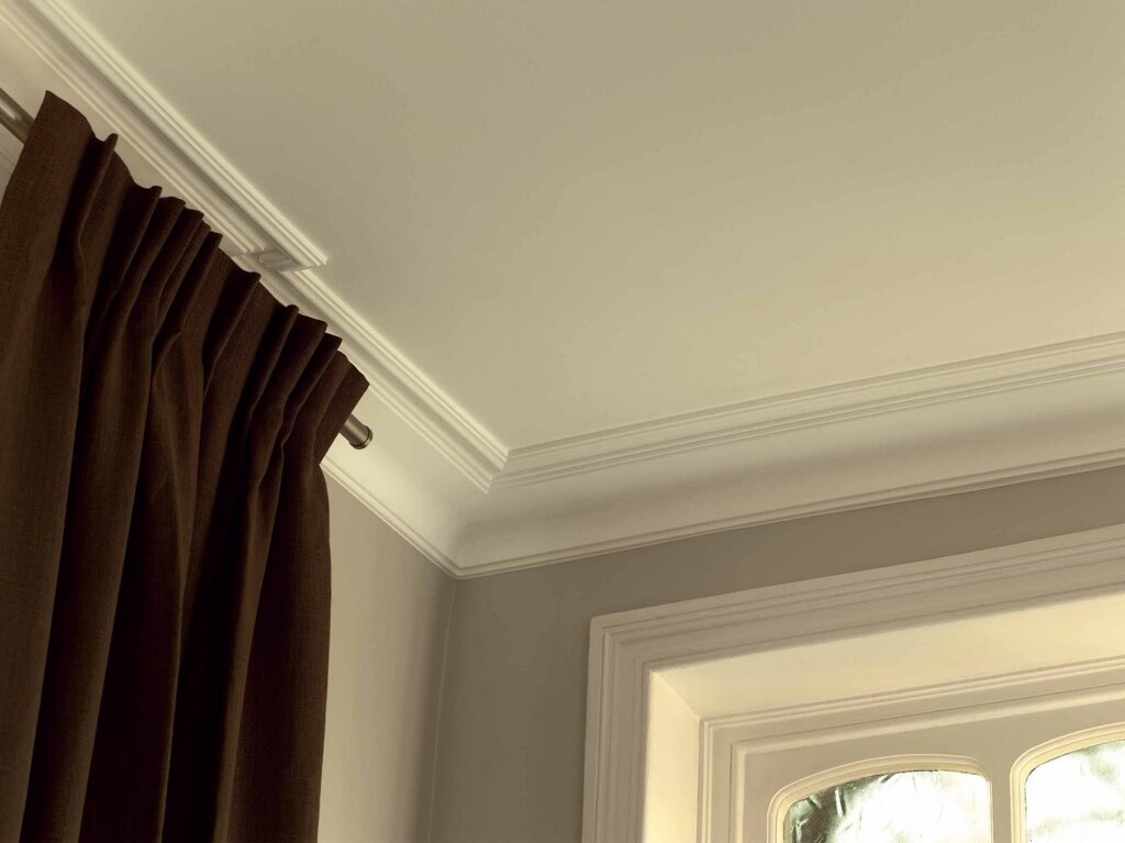 Ceiling molding for curtains