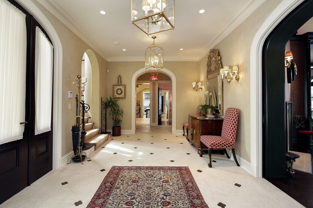 An entryway in the Italian style