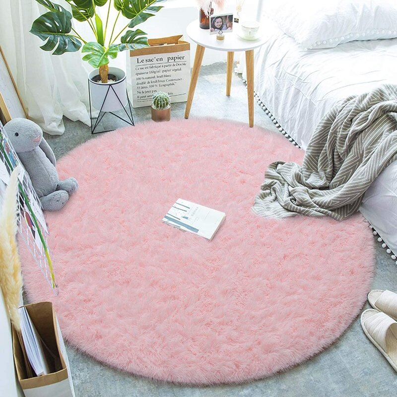 Bedside rug for the bedroom from IKEA