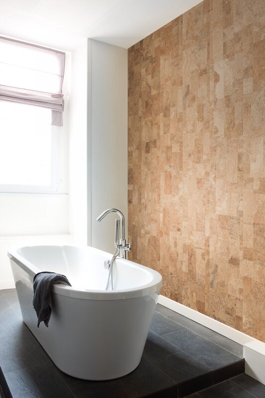 Cork on the walls in the bathroom