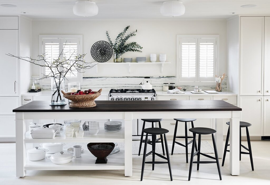 Transparent table for the kitchen