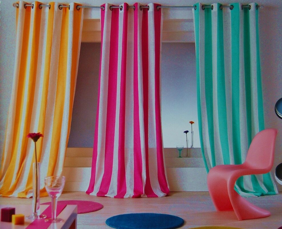 Multicolored curtains