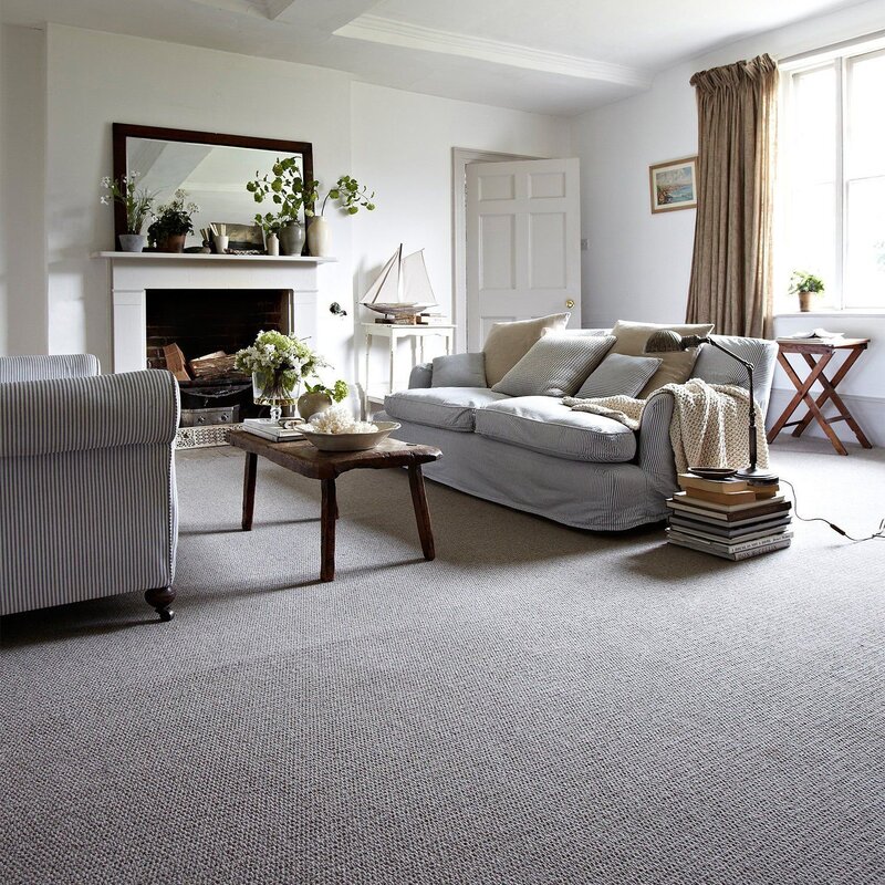 Gray carpet in the interior