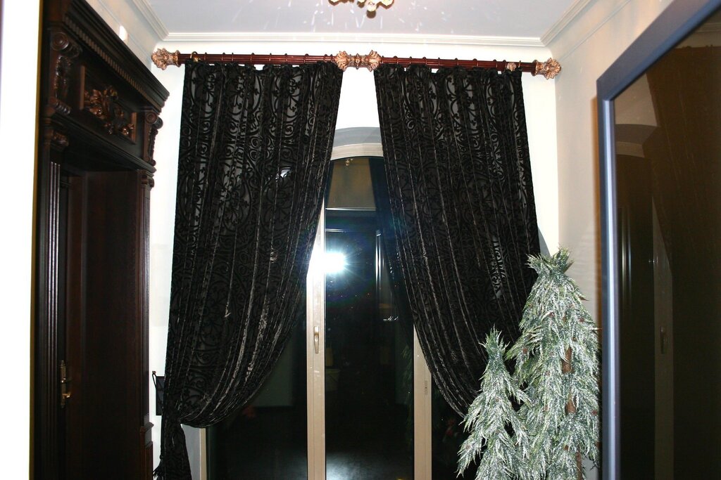 Curtains for interior doors