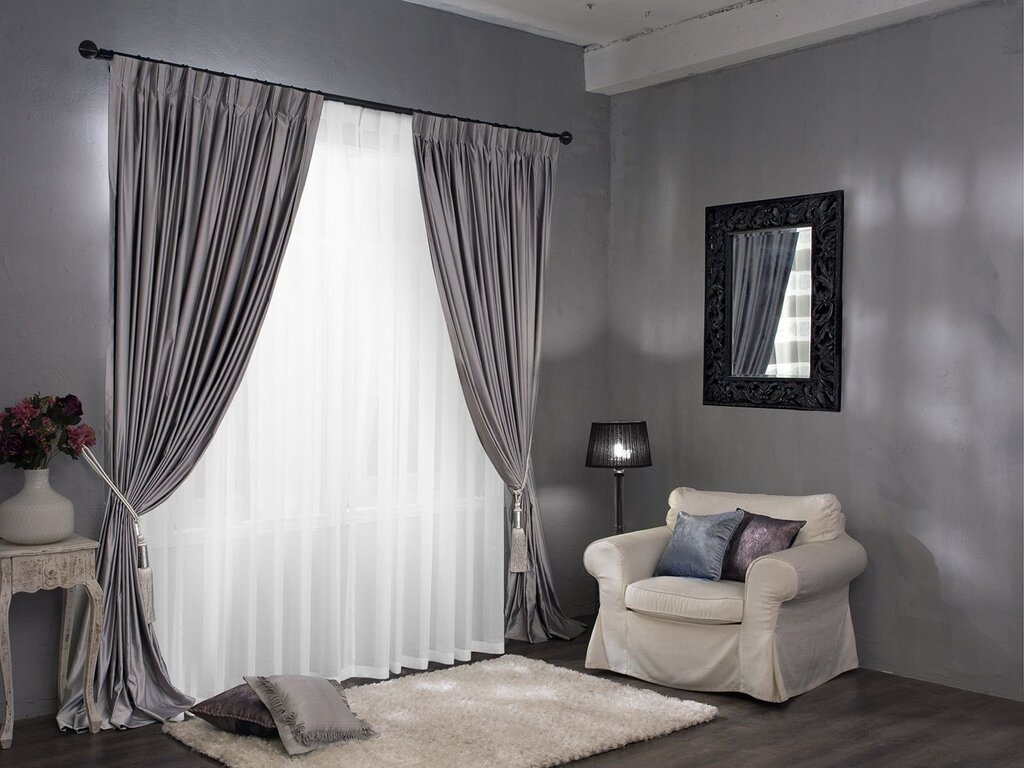 Curtains for the living room with gray wallpaper