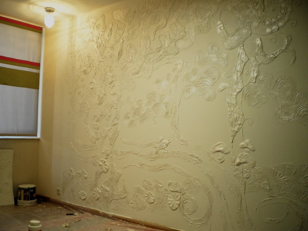 Colored plaster for walls