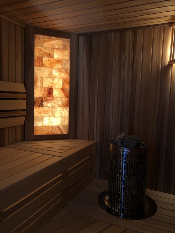 Salt lamps for the sauna