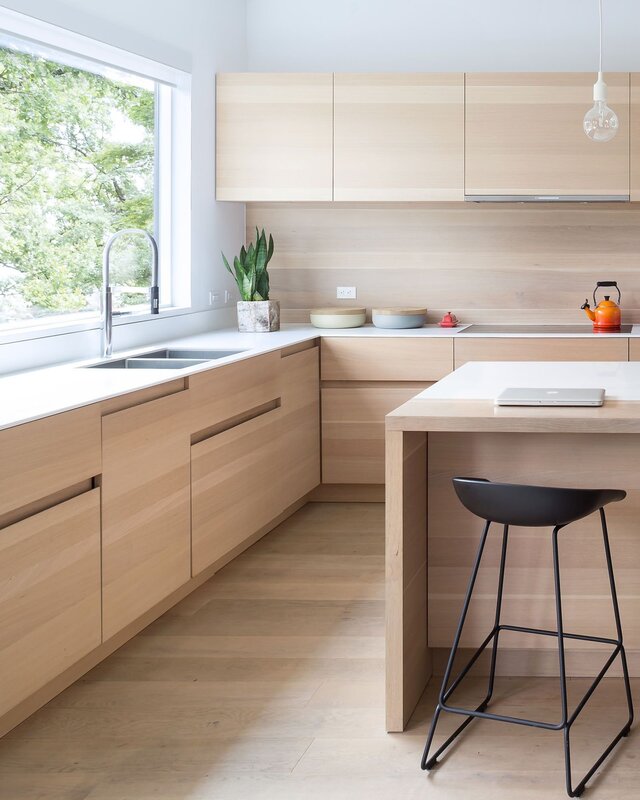 Countertop with a wood finish for the kitchen