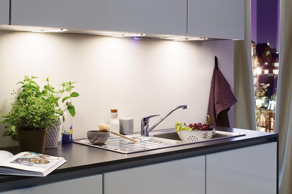 Светодиодная панель на кухню