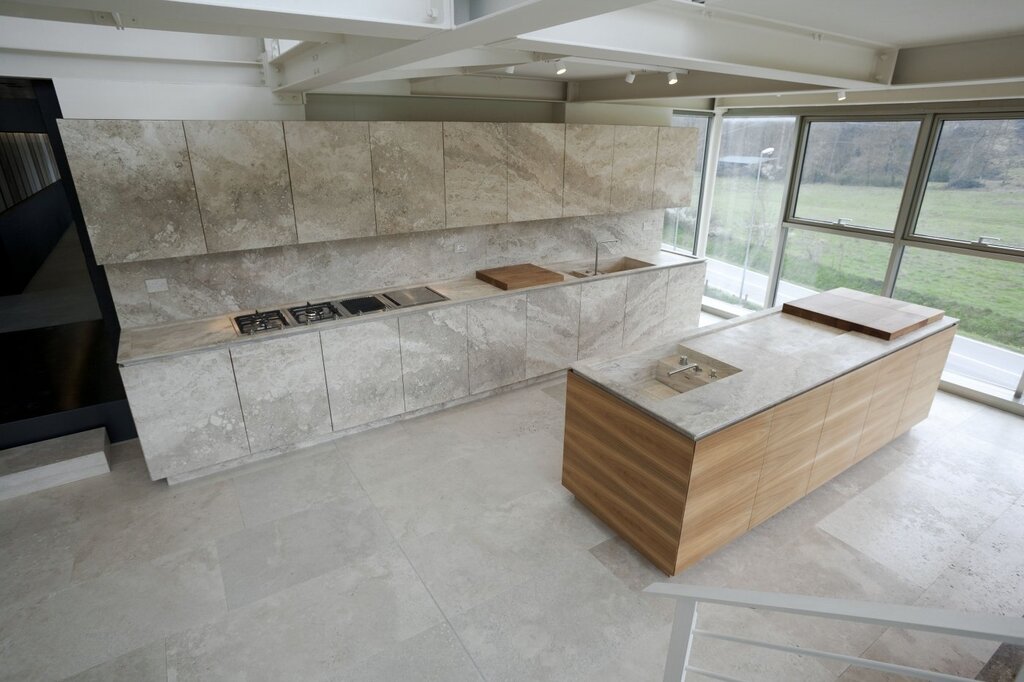 Travertine Fellini countertop