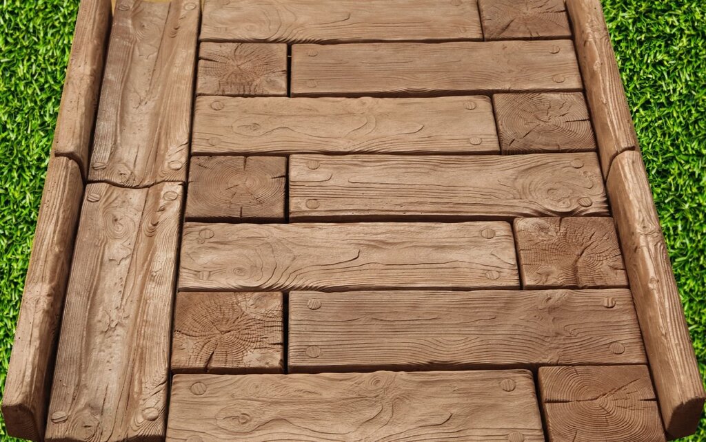 Paving tiles resembling wood