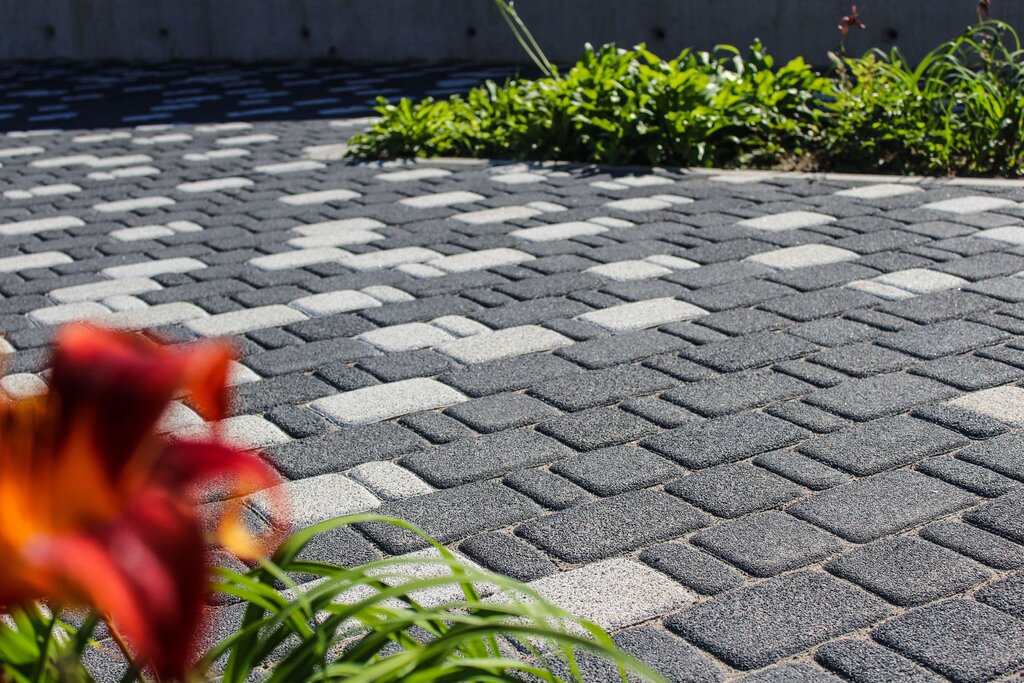 Cemsis paving tiles