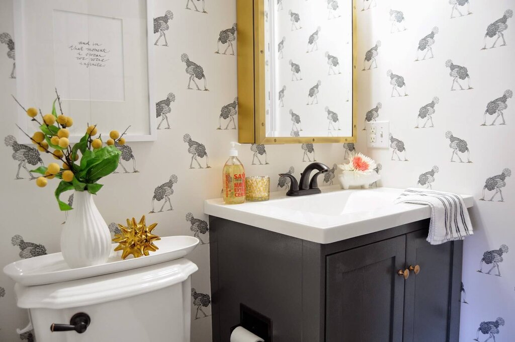 Bathroom with wallpaper and tiles