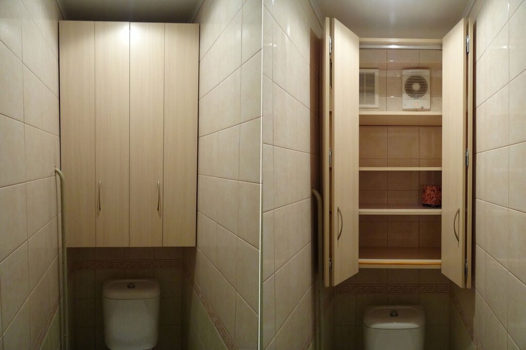 Built-in cabinet in the toilet