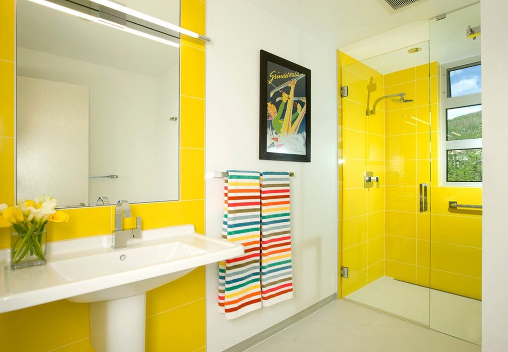 Bright bathroom