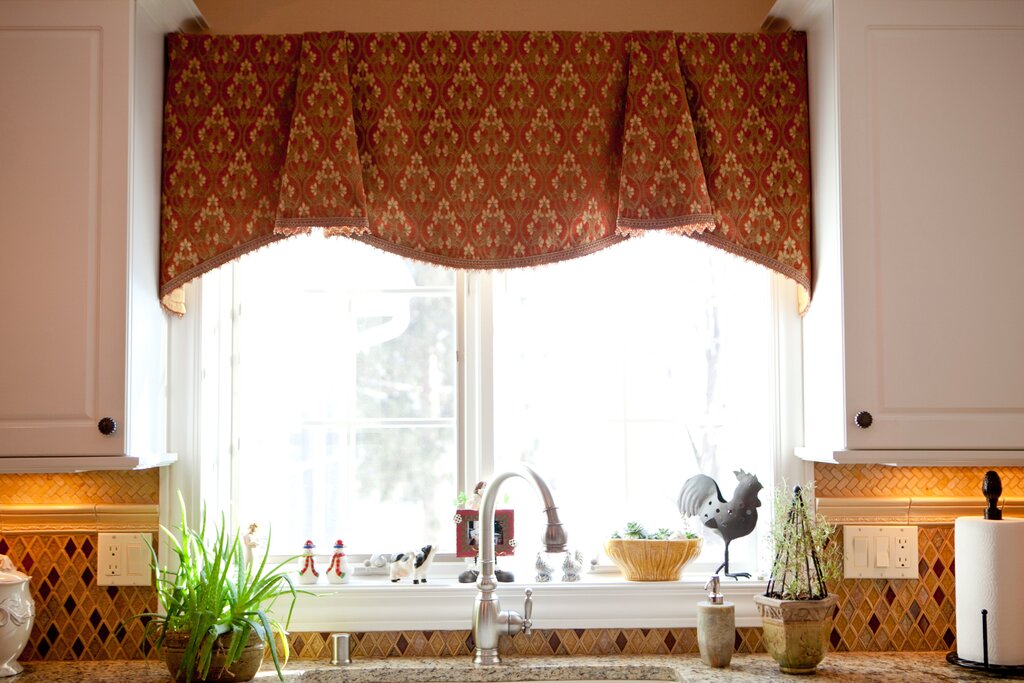 Curtains for a small kitchen