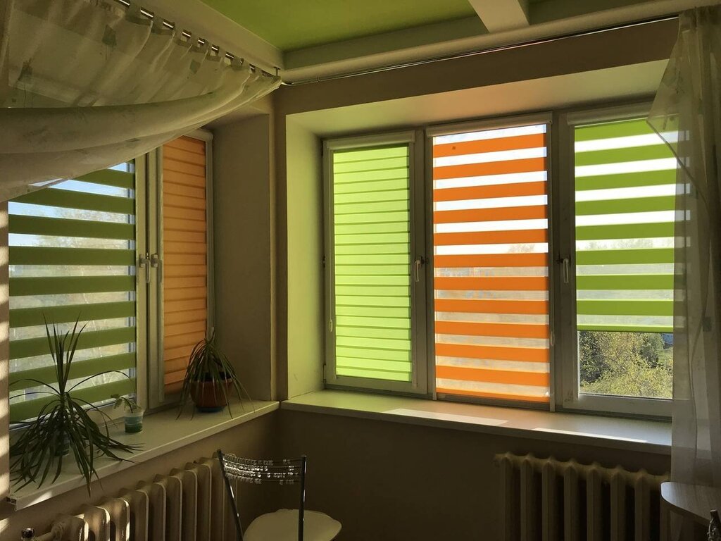 Blinds for balcony windows